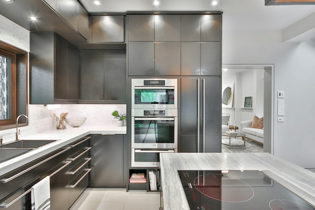 Chandler kitchen remodeling project with modern cabinets and quartz countertops