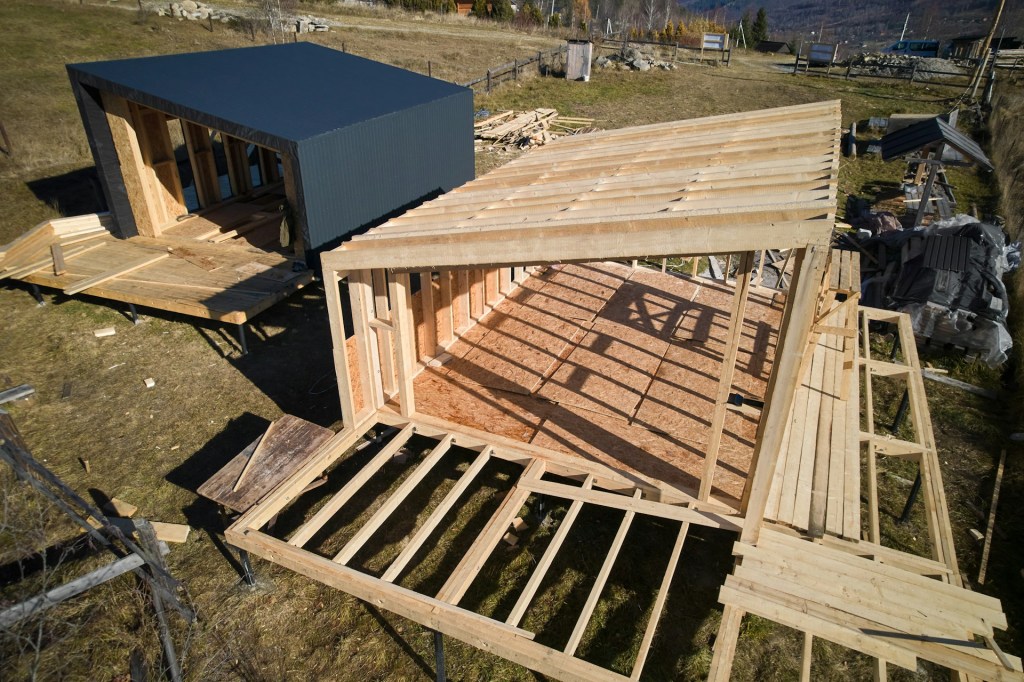 Custom home addition in Ocotillo Chandler AZ by LJ Builders